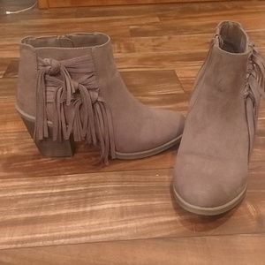 Ankle boots